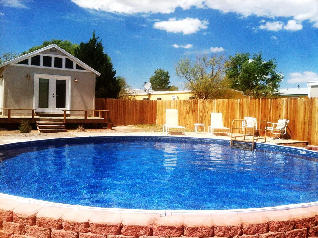 Shady Lady Bed And Breakfast Scottys Junction Exterior photo