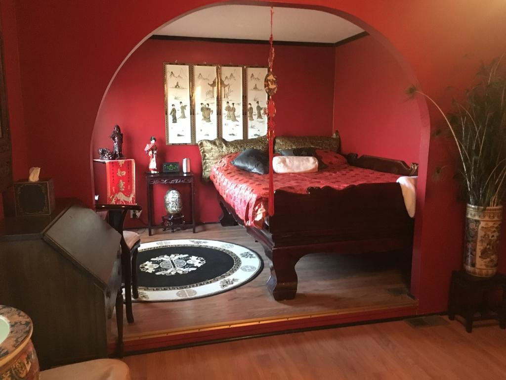 Shady Lady Bed And Breakfast Scottys Junction Exterior photo